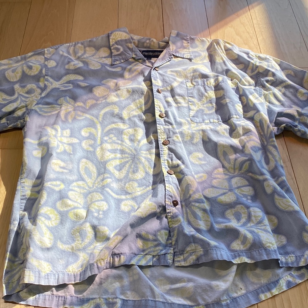 Mens point zero Hibiscus button down
